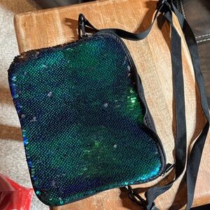 Elegant Sequin Laptop Bag - Black and Green